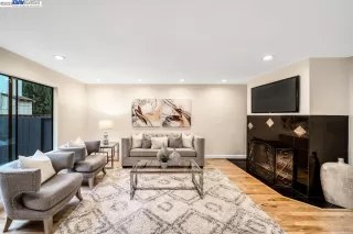 Photo #6: 41017102 Listing 