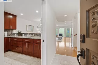 Photo #1: 41017131 Listing 