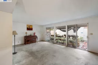 Photo #4: 41017170 Listing