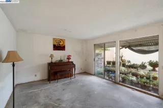 Photo #5: 41017170 Listing