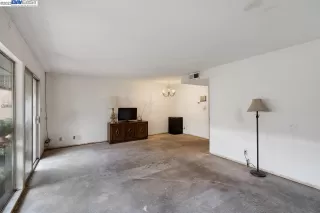 Photo #6: 41017170 Listing