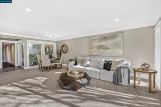 Photo #6: 41017219 Listing 