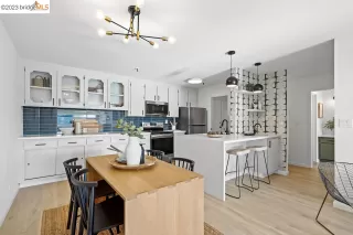 Photo #6: 41017227 Listing 