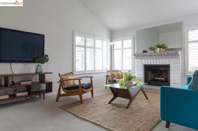 MLS: 41017231 Condo For Sale