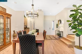 Photo #4: 41017255 Listing