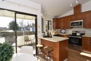 Photo #5: 41017264 Listing