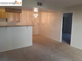 Photo #2: 41017349 Listing 