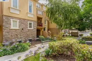 Photo #2: 41017383 Listing 