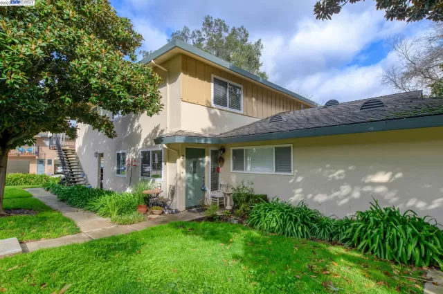 MLS: 41017394 Condo For Sale