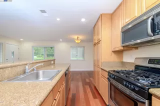 Photo #3: 41017394 Listing