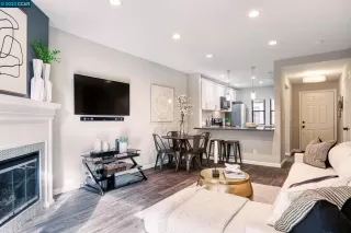 Photo #2: 41017421 Listing