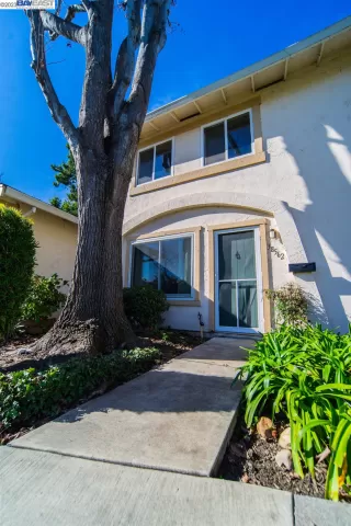 Photo #3: 41017422 Listing