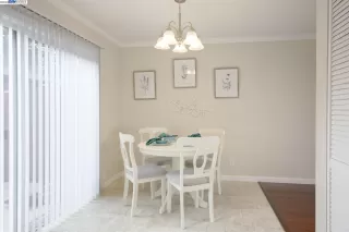 Photo #5: 41017435 Listing 