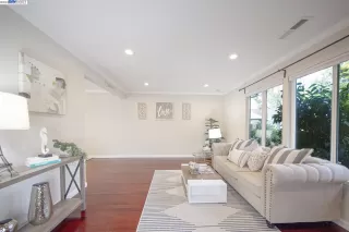 Photo #6: 41017435 Listing 