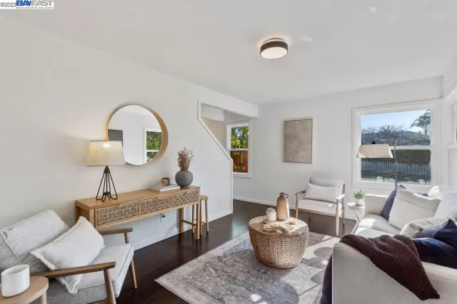 MLS: 41017441 Condo For Sale