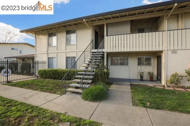 MLS: 41017444 Condo For Sale