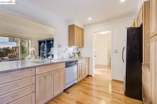 Photo #5: 41017521 Listing 