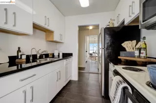 Photo #6: 41017537 Listing 