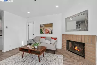 Photo #4: 41017549 Listing