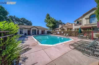 Photo #5: 41017575 Listing 