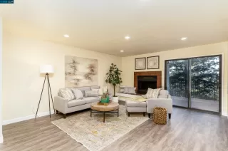 Photo #5: 41017609 Listing