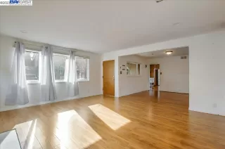 Photo #4: 41017623 Listing