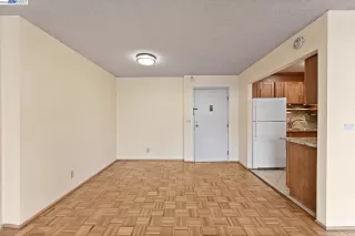 Photo #5: 41017628 Listing