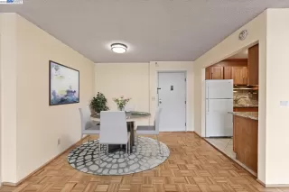 Photo #6: 41017628 Listing