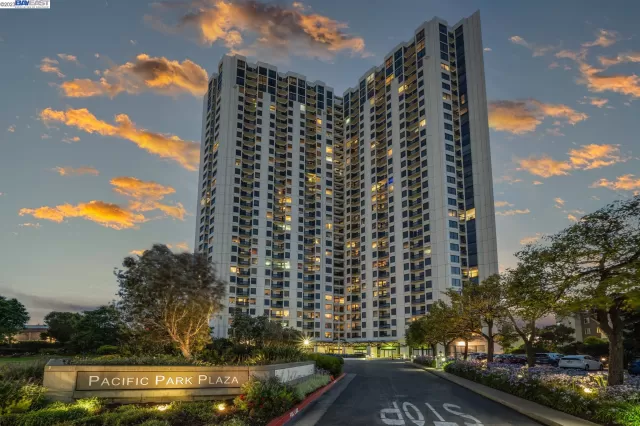 MLS: 41017666 Condo For Sale