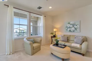 Photo #1: 41017680 Listing