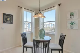 Photo #6: 41017680 Listing