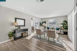 Photo #1: 41017728 Listing