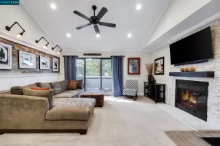 Photo #1: 41017763 Listing 