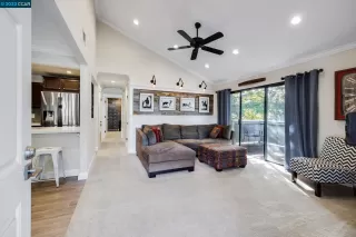 Photo #2: 41017763 Listing 