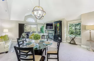 Photo #6: 41017797 Listing