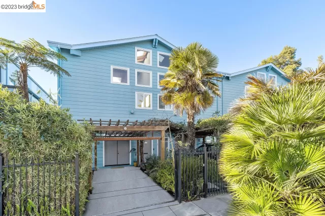 MLS: 41017830 Condo For Sale