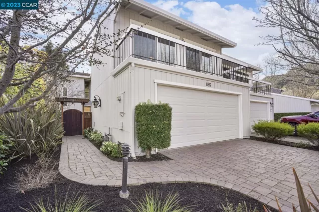 MLS: 41017835 Condo For Sale