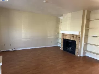 Photo #1: 41017847 Listing 