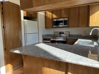 Photo #5: 41017847 Listing 