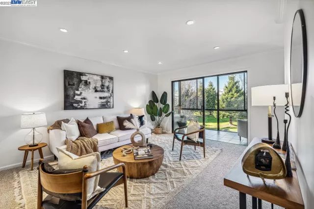 MLS: 41017849 Condo For Sale