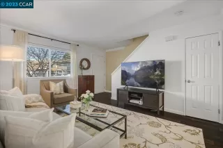 Photo #4: 41017852 Listing