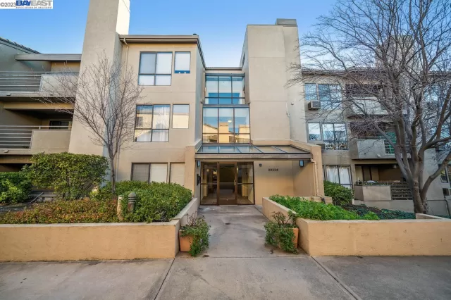 MLS: 41017907 Condo For Sale