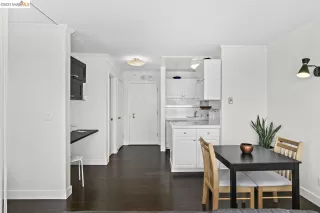 Photo #4: 41017943 Listing 