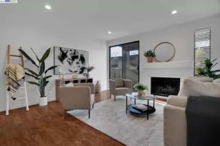 Photo #5: 41017956 Listing