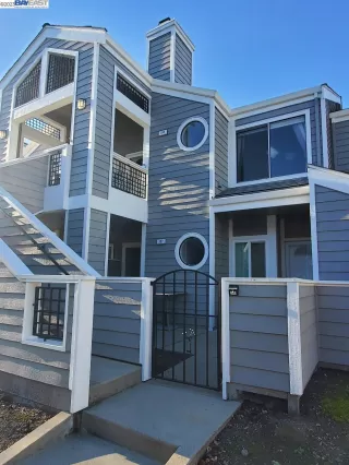 More Details about MLS # 41017957 : 25445 SOUTHWICK DR # 108