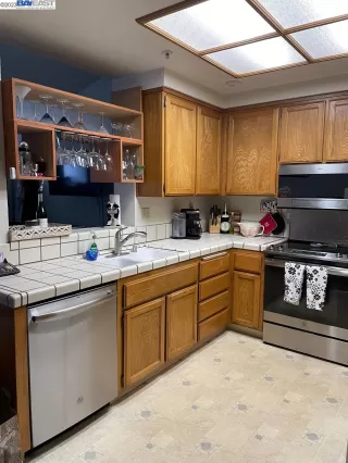 Photo #6: 41017957 Listing 