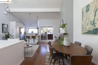 Photo #2: 41017960 Listing 