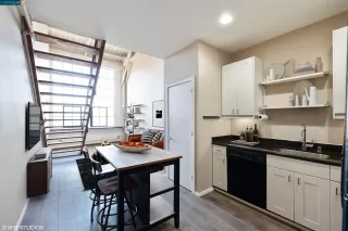 Photo #4: 41017967 Listing 