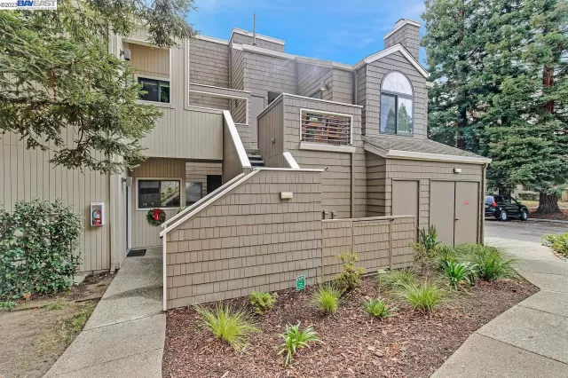 MLS: 41017977 Condo For Sale