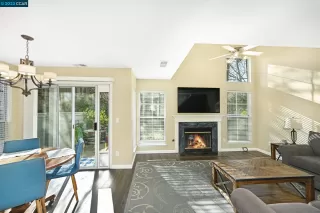 Photo #2: 41018057 Listing